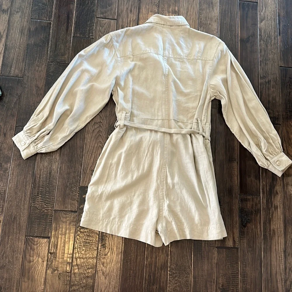 NWOT Banana Republic Petite Linen Blend Cream Long Sleeve Romper Size S